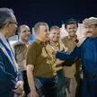محافظ شبوة يدشن إنارة ملعب الخليفي ويشهد تتويج وحدة عدن بكأس الفعالية
