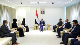 رئيس الوزراء يستقبل في العاصمة عدن بعثة اللجنة الدولية للصليب الأحمر