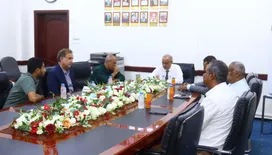 رئيس محكمة استئناف حضرموت يبحث مع مسؤول أممي القضايا الحقوقية وأوضاع السجناء