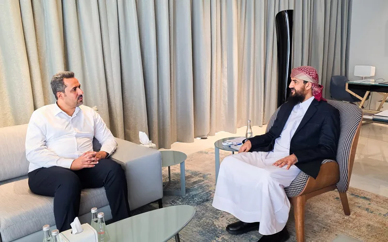 المحرّمي يستقبل محافظ لحج ويطّلع على الأوضاع الأمنية والخدمية بالمحافظة