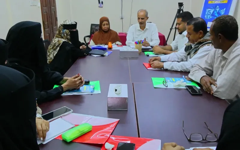 حلقة حوارية في لحج تناقش التحديات التي تعيق وصول النساء إلى مواقع صنع القرار