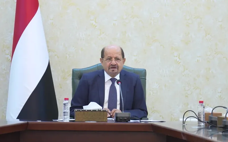 الحكومة ترحب بالمبادرة الأردنية لتسيير رحلات صنعاء - عمّان وتحذر الحوثيين من عرقلتها