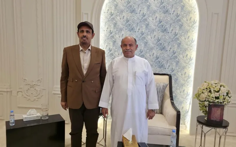 الخنبشي يلتقي محافظ حضرموت السابق مبخوت بن ماضي ويبحثان توحيد الجهود الحضرمية