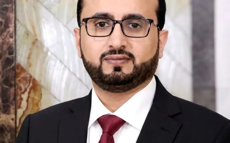 الوزير العولقي: التمسك بالأرض والسيادة ومواجهة المشروع الحوثي مسؤولية لا تراجع عنها
