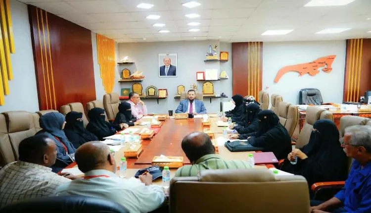 المحافظ شيخ يشدد على أولوية مشاريع الأمن والخدمات والبنية التحتية في خطة تنمية عدن