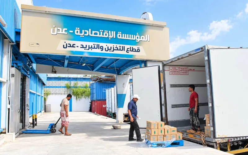 هيئة الإسناد اللوجستي والدائرة الطبية العسكرية تتسلمان دفعة أدوية ومستلزمات طبية سعودية بعدن