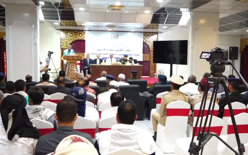 نيابة استئناف سيئون تكرّم 60 من القضاة وأعضاء النيابة والموظفين بوادي حضرموت
