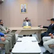 محافظ أبين يشدد على استعادة مواقع المؤسسة الاقتصادية وتوسيع منافذ بيع السلع الأساسية