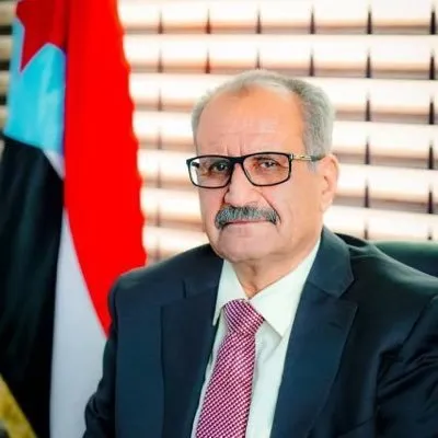 الجعدي يحذر من تداعيات سقوط جبهة تعز ويدعو إلى إسنادها