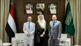 وزيرا النفط والكهرباء يبحثان مع وزير الطاقة السعودي تعزيز التعاون في قطاعات الطاقة
