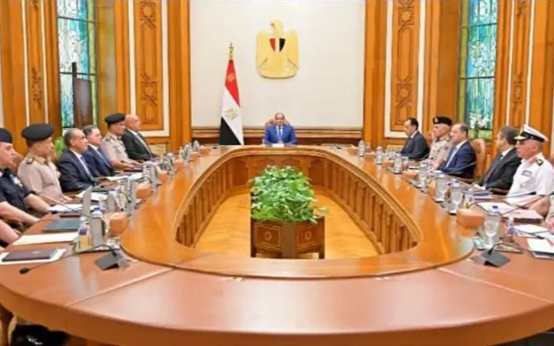 الرئيس المصري "السيسي" يترأس اجتماع مجلس الدفاع الوطني.. وقرارات لدعم السعودية
