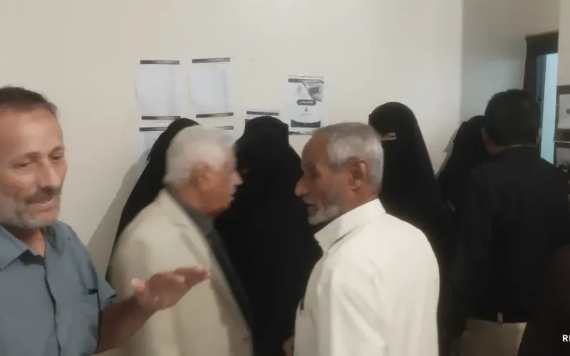 رئيس جامعة لحج يتفقد كلية الطب ويشيد بدعم المحافظ لمسيرة الجامعة