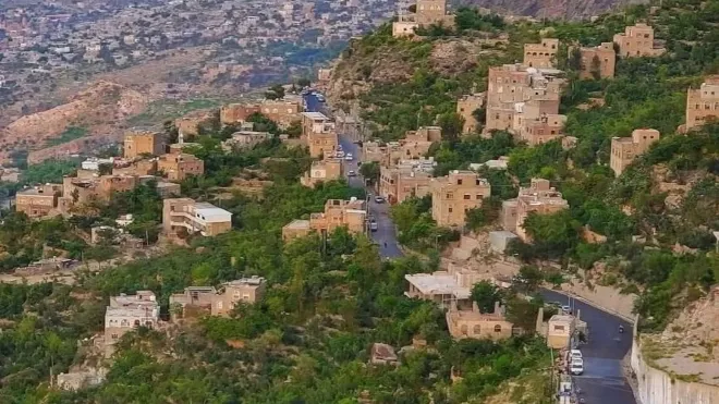 الداخلية: استشهاد مواطنة وإصابة 5 مدنيين بقصف وقنص حوثي في تعز