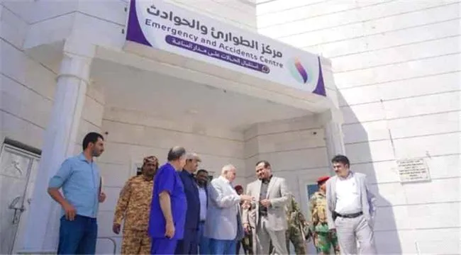 محافظ شبوة يشيد بجهود الكوادر الطبية ويوجه باستكمال تجهيز مركز الطوارئ