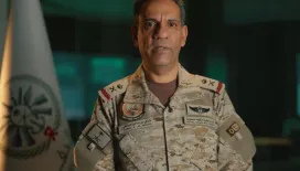 التحالف يعلن اعتراض وتدمير مسيرة وصاروخ باليستي حوثي وسقوط مقذوف في محيط مطار الملك فهد