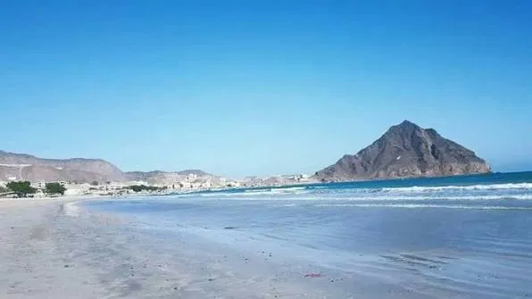 تقرير حقوقي يوثق219 انتهاكاً حوثياً في تعز خلال48 ساعة